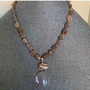 Faceted small nugget Sunstone, freshwater pearl & grey agate, never worn